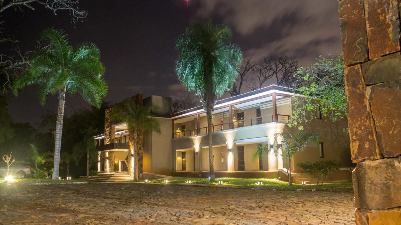 Pirayu Hotel & Resort Puerto Iguazu Exterior photo