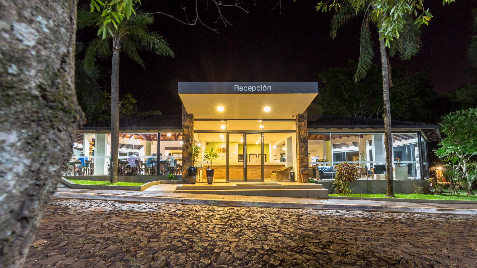 Pirayu Hotel & Resort Puerto Iguazu Exterior photo