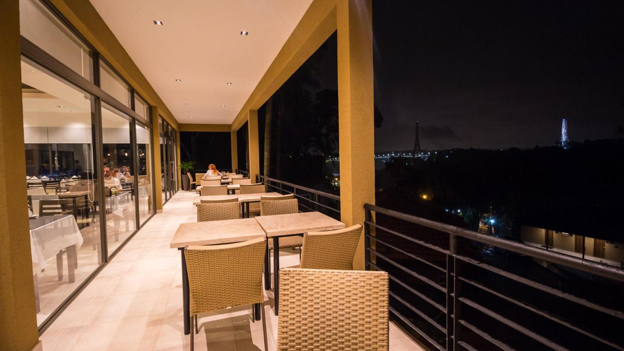 Pirayu Hotel & Resort Puerto Iguazu Exterior photo